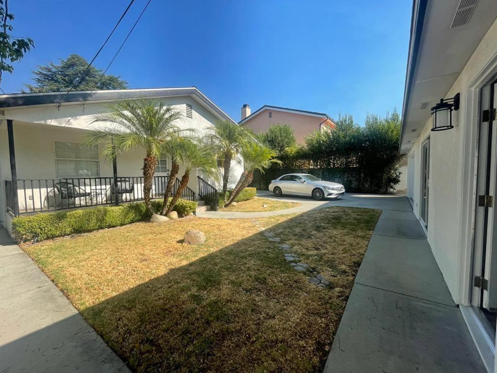 Charming Bright Traditional Home In Sherman Oaks Los Angeles Exteriör bild