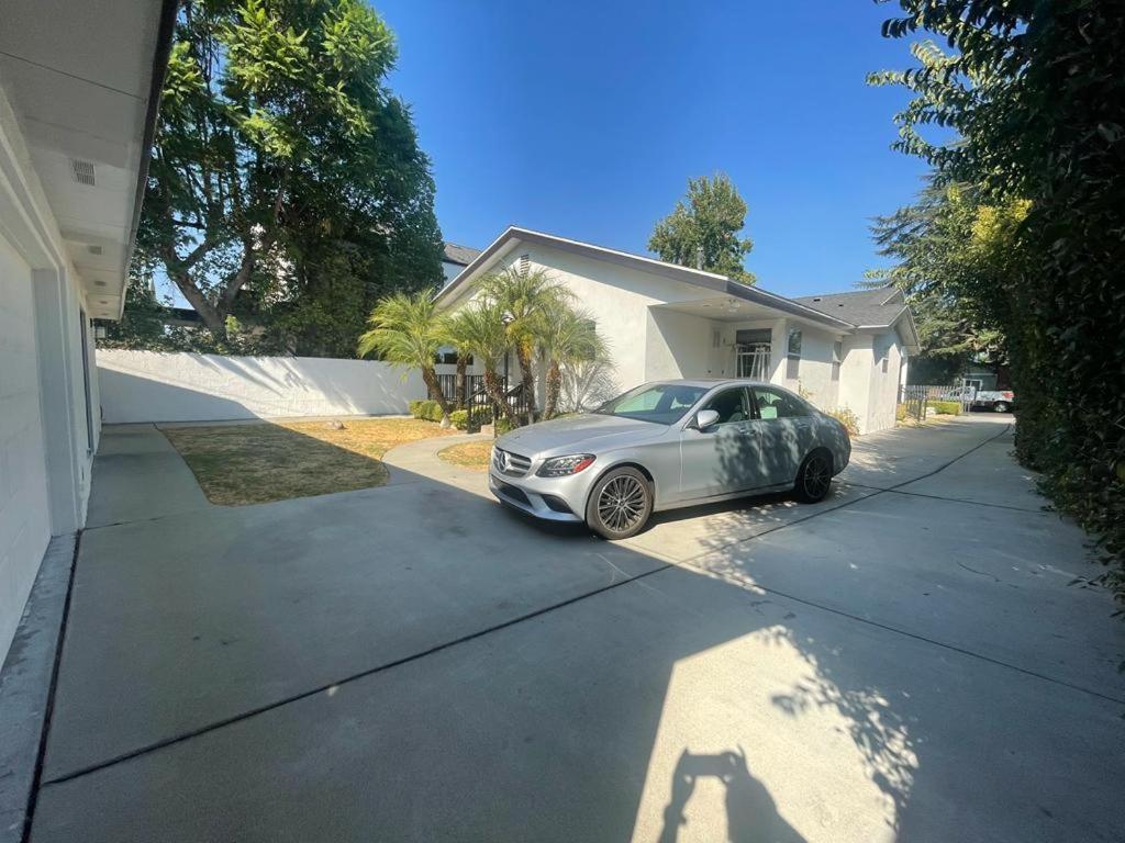 Charming Bright Traditional Home In Sherman Oaks Los Angeles Exteriör bild